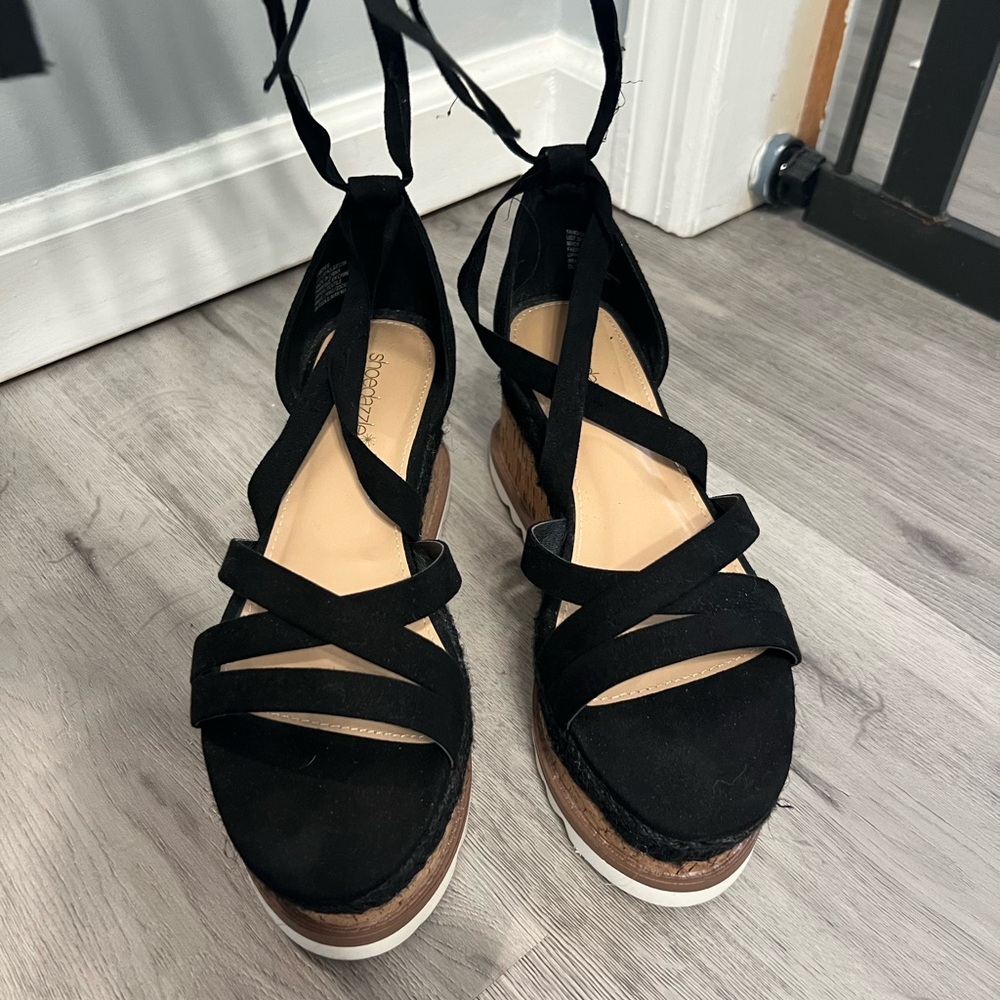 Shoe Dazzle Black Espadrille Wedges